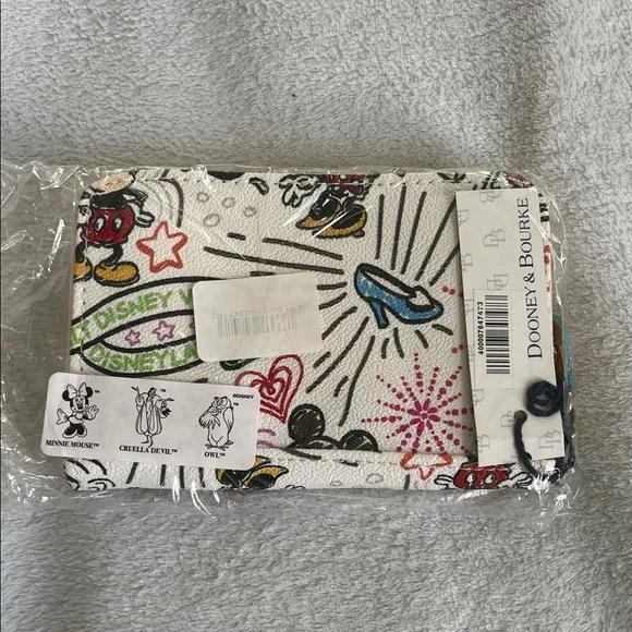 Disney Dooney & Bourke Sketch Character Print Wallet - Picture 3 of 5